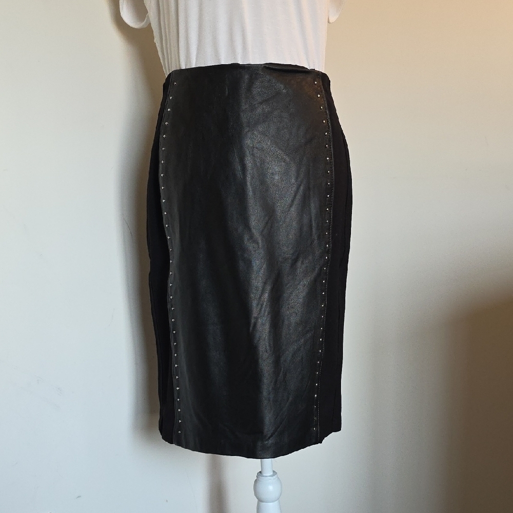 White House Black Market Black Pencil Skirt